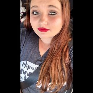 Meet your Posher, Karlee